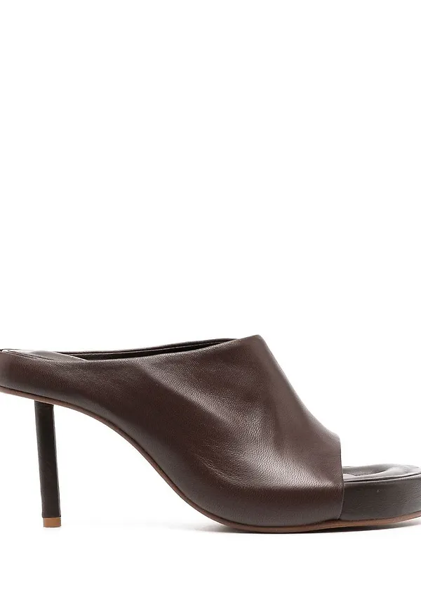 Jacquemus slip-ons i läder - Brun