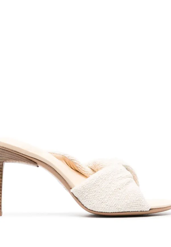 Jacquemus slip-ons med öppen tå - Neutral