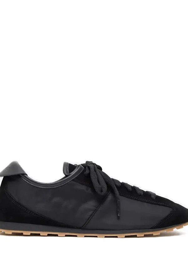 Jacquemus sneakers med mockapanel - Svart