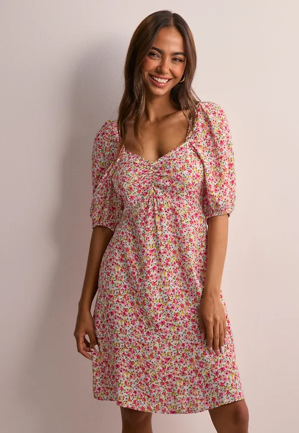 JDY - Blommig - Jdydaisy S/S Dress Wvn
