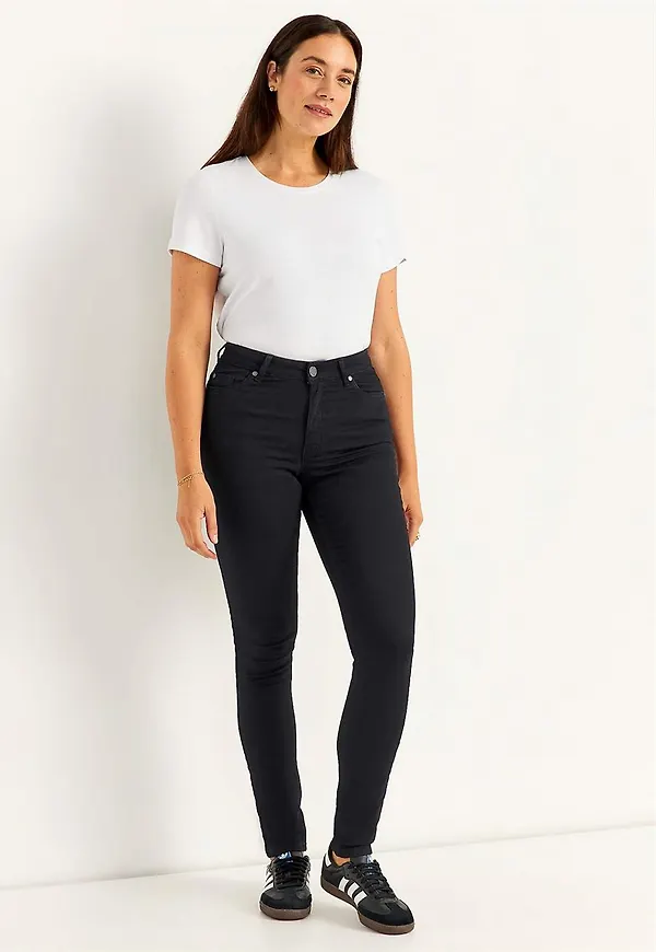 Jeans i denim med stretch - två längder Ella