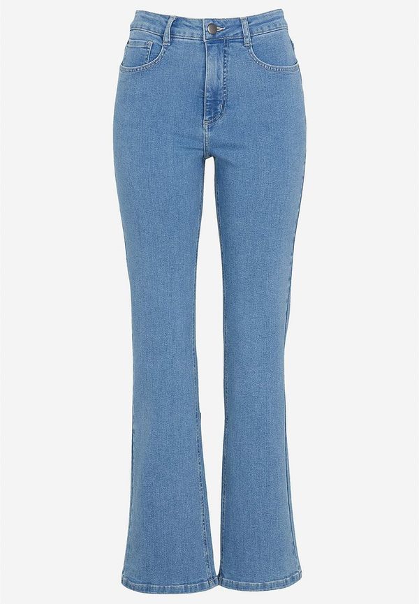 Jeans med lätt bootcut och hög midja