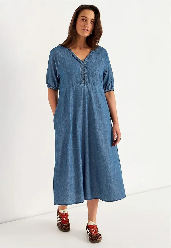 Jeansklänning med puffärmar