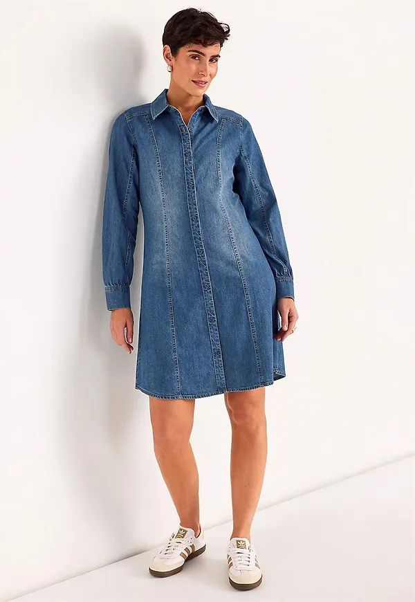 Jeansklänning med figursömmar