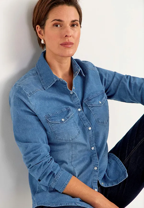 Jeansskjorta i lite lättare denim
