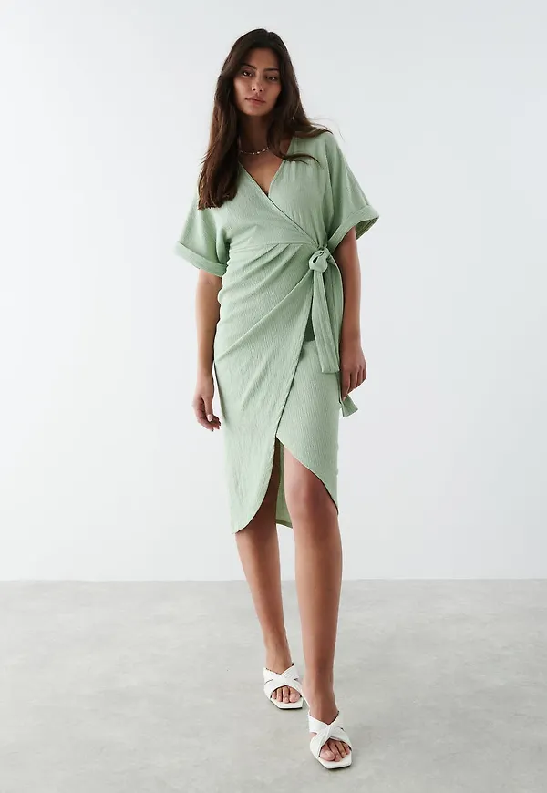 Jesse wrap dress