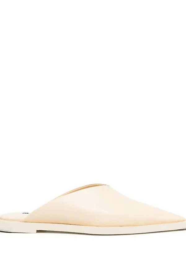 Jil Sander spetsiga slip-ons - Neutral