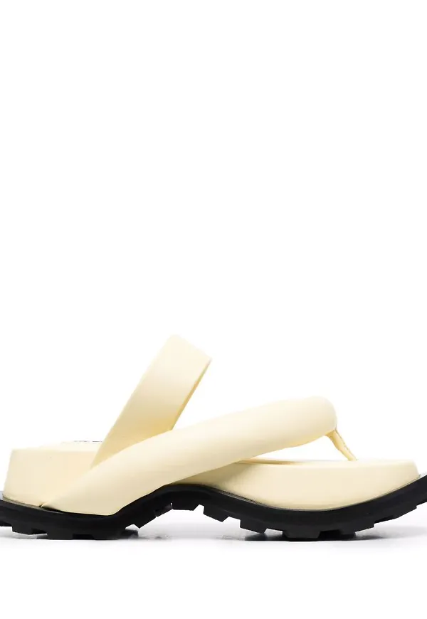 Jil Sander vadderade lädersandaler - Gul