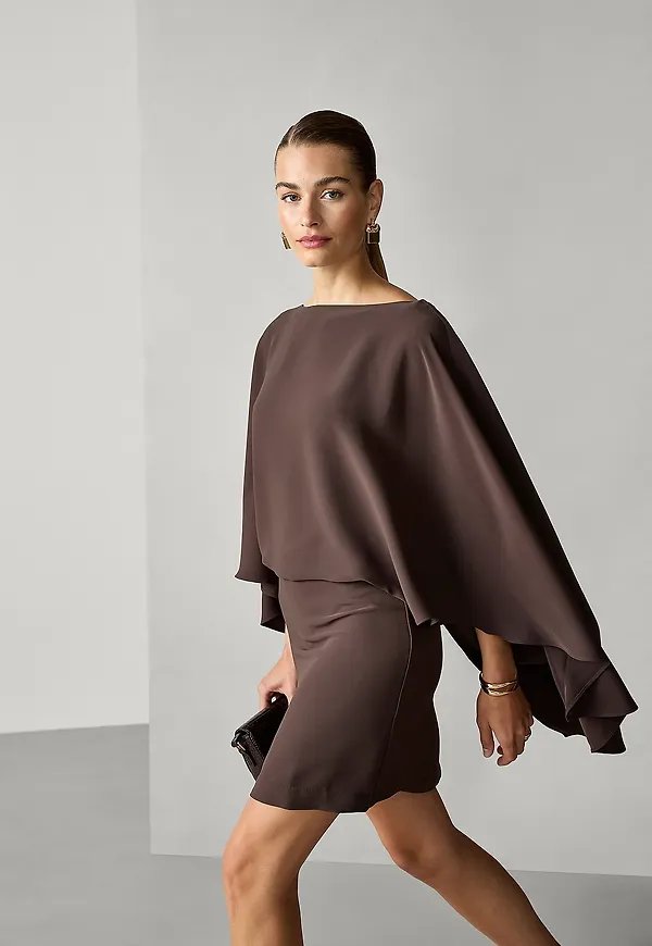 Joelle - Klänning med cape - Brun