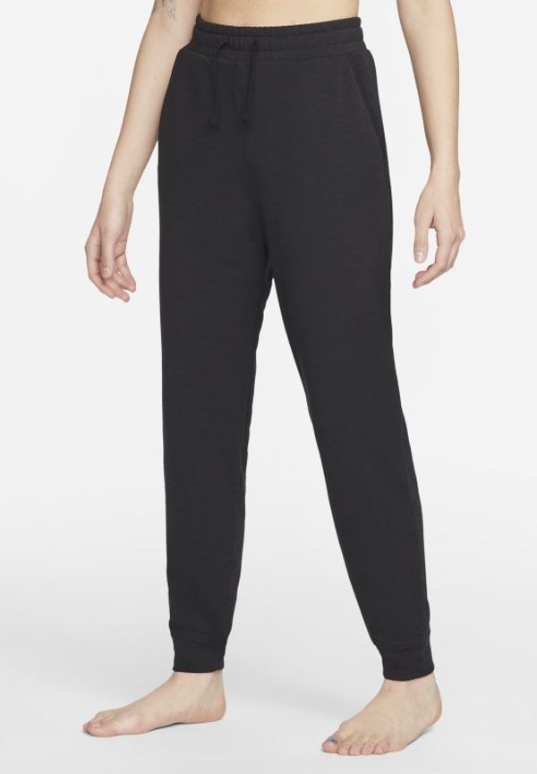 Joggingbyxor av fleece i 7/8-längd Nike Yoga Dri-FIT för kvinnor - Svart