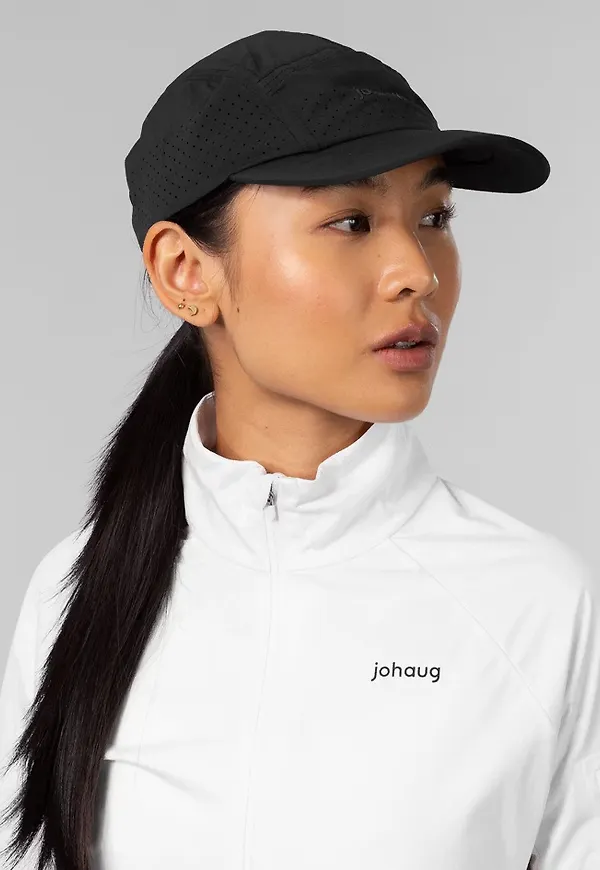 Johaug Discipline Caps Black