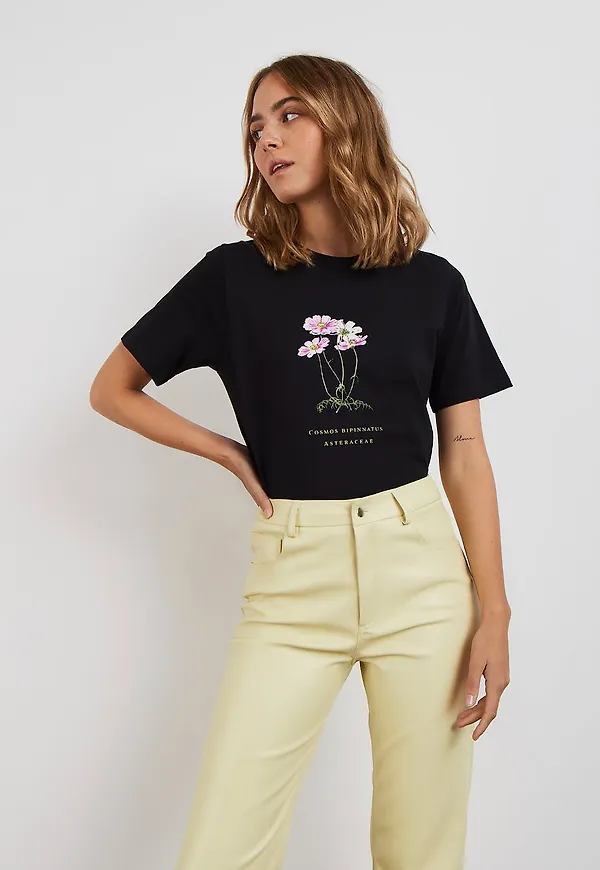 Jonna tee
