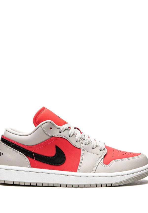 Jordan Air Jordan 1 Light Iron Ore / Siren Red låga sneakers - Neutral