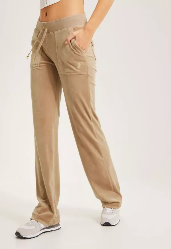 Juicy Couture - Mjukisbyxor - Taupe - Del Ray Classic Velour Pant Pocket Design GOLD HW - Byxor