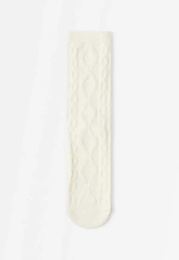 Kabelstickade strumpor