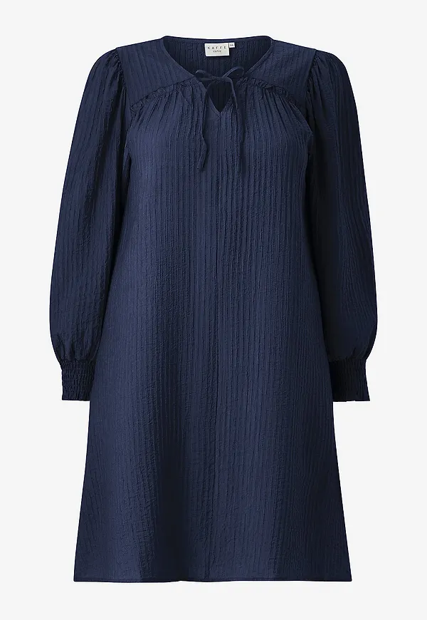 KAFFE Curve - Klänning kcLinna Dress - Blå