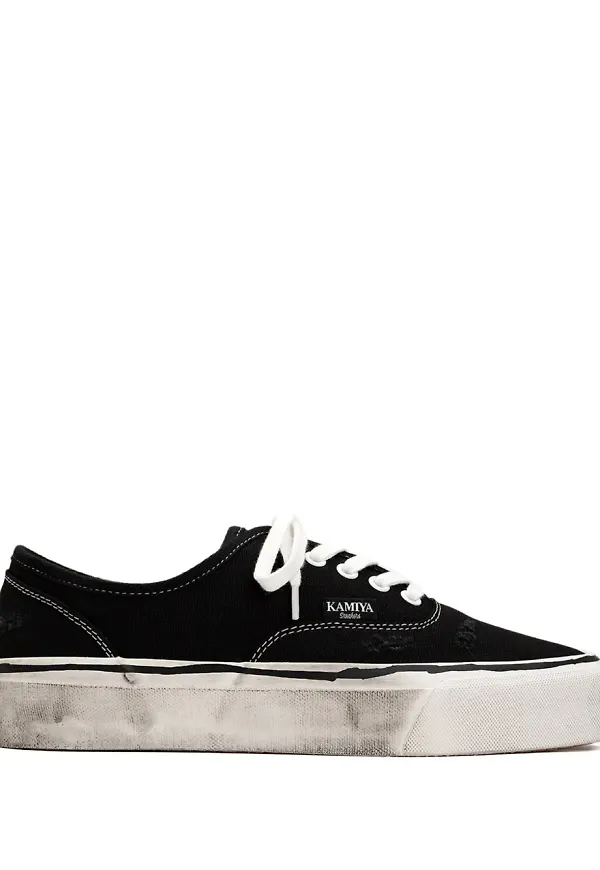 KAMIYA Herc sneakers med slitning - Svart