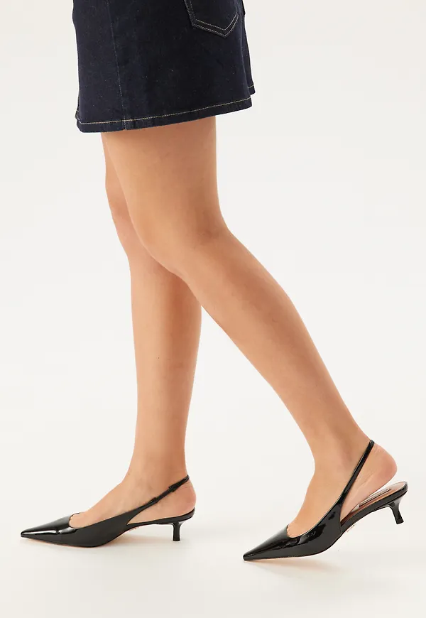Kari Slingback
