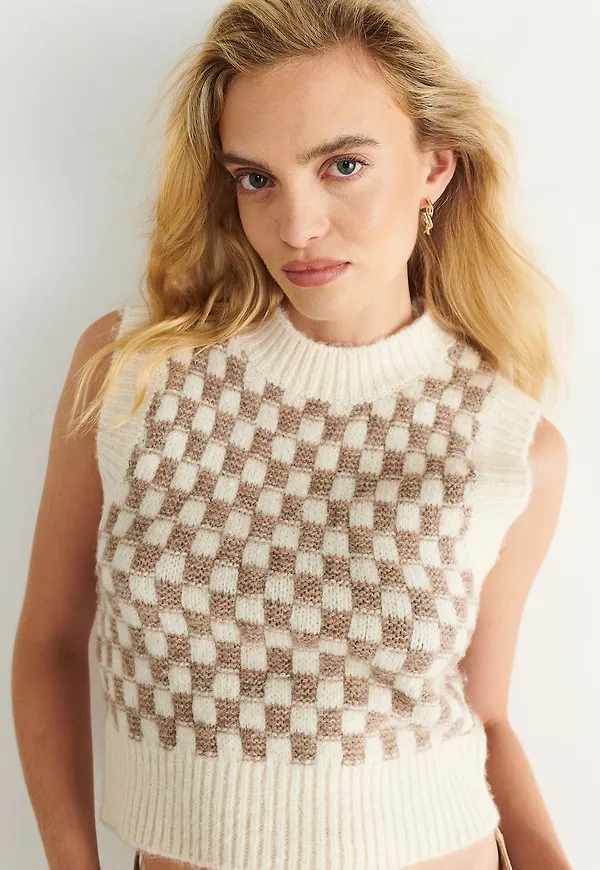 Kathia knitted vest