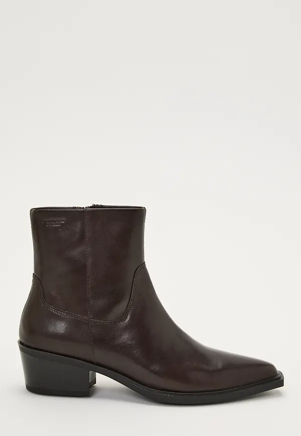 Kelsey Heel Classic Boots