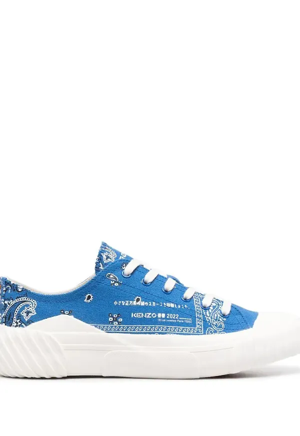 Kenzo sneakers med bandanatryck - Blå