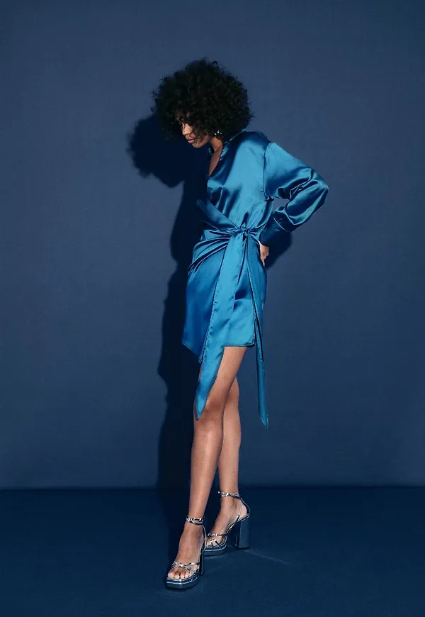 Kim satin dress
