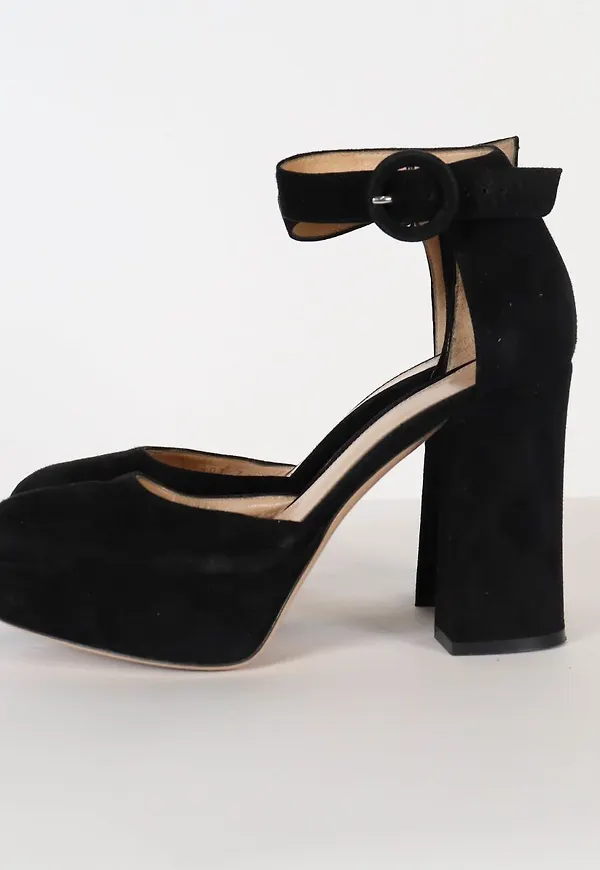Klackar från Gianvito Rossi, strl 36