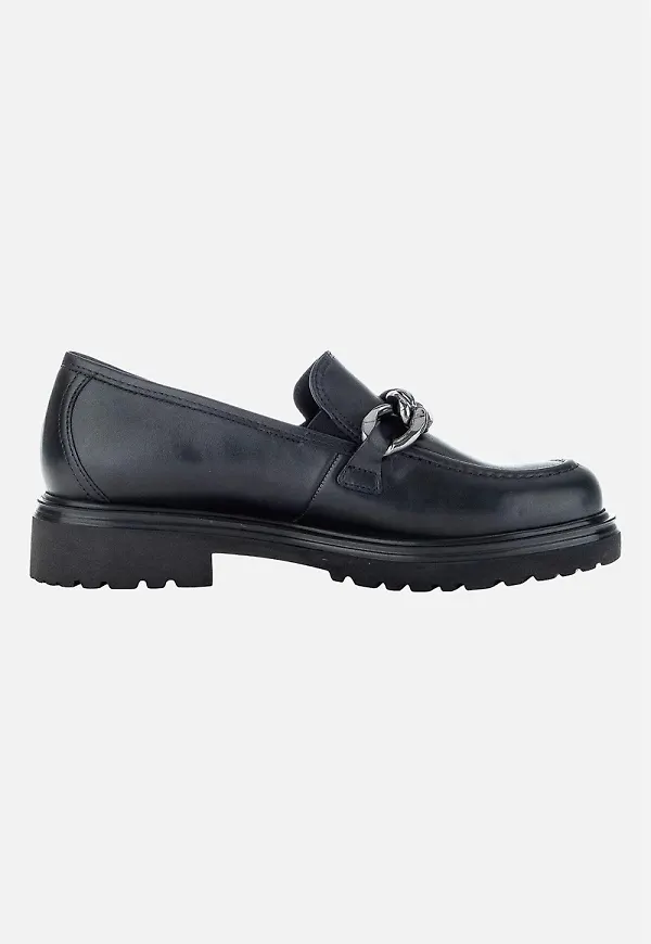 Klassisk skinnloafer med uppdaterad look