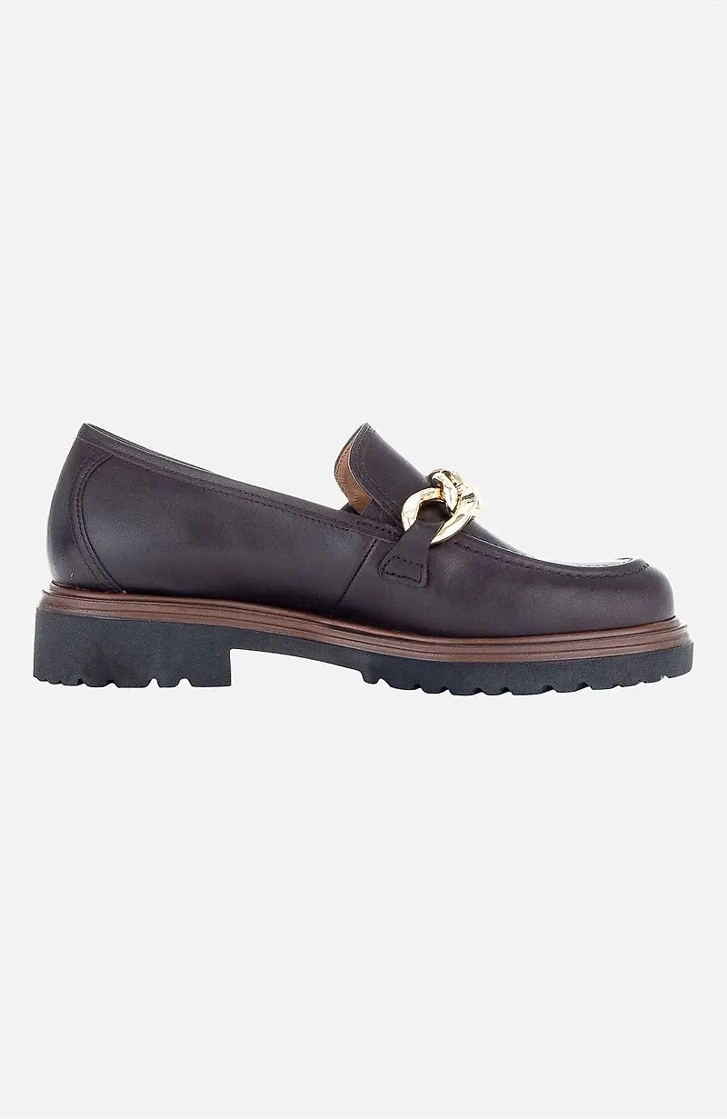 Klassisk skinnloafer med uppdaterad look