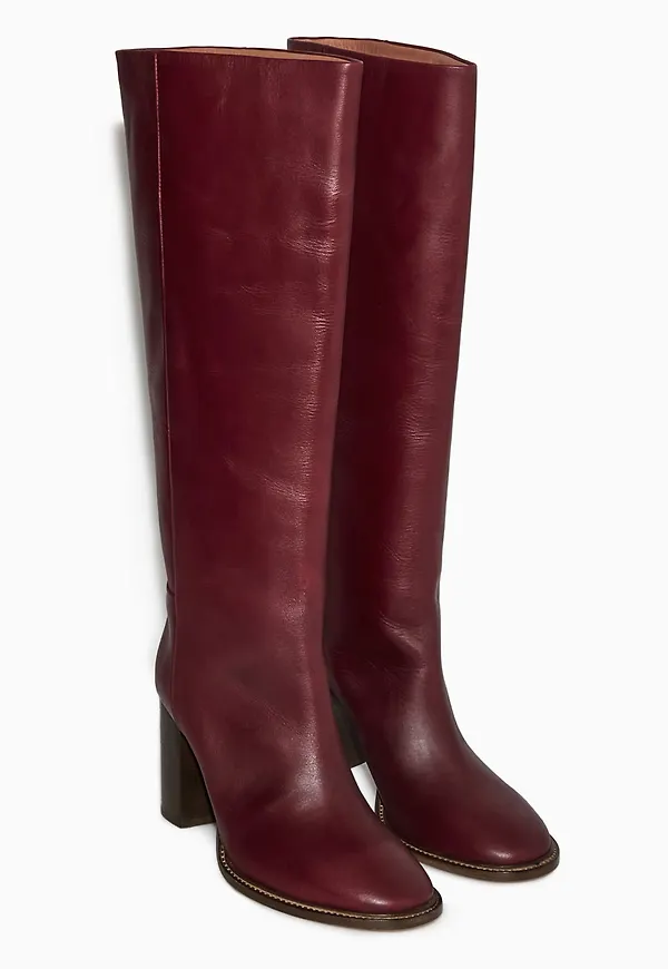 KNEE-HIGH LEATHER BOOTS