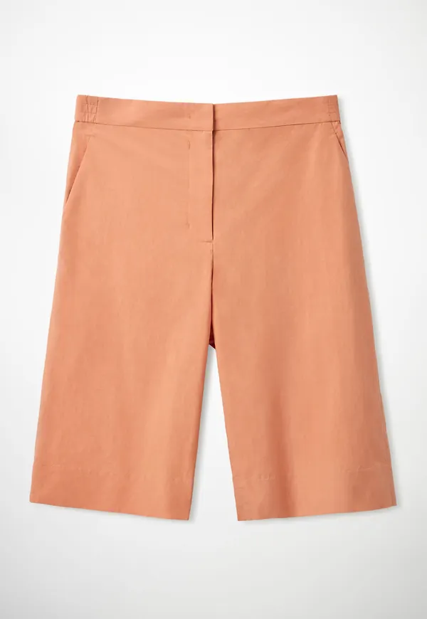 KNEE-LENGTH SHORTS