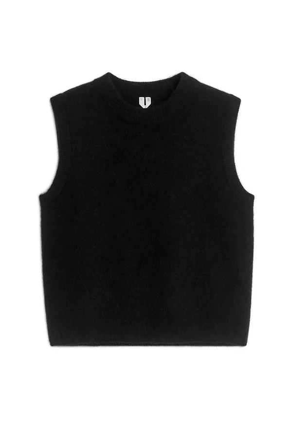 Knitted Alpaca Vest - Black