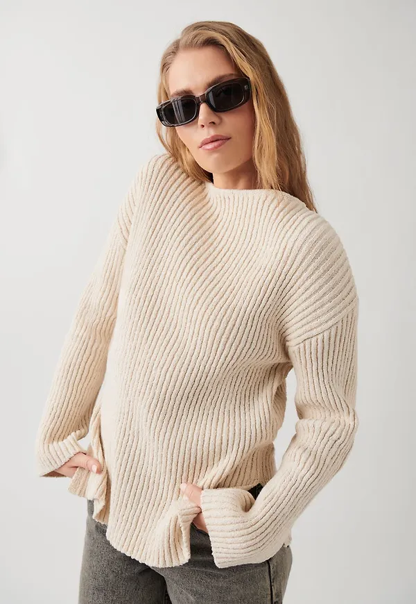 Knitted boatneck sweater