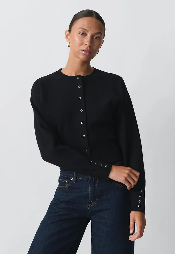 Knitted cardigan