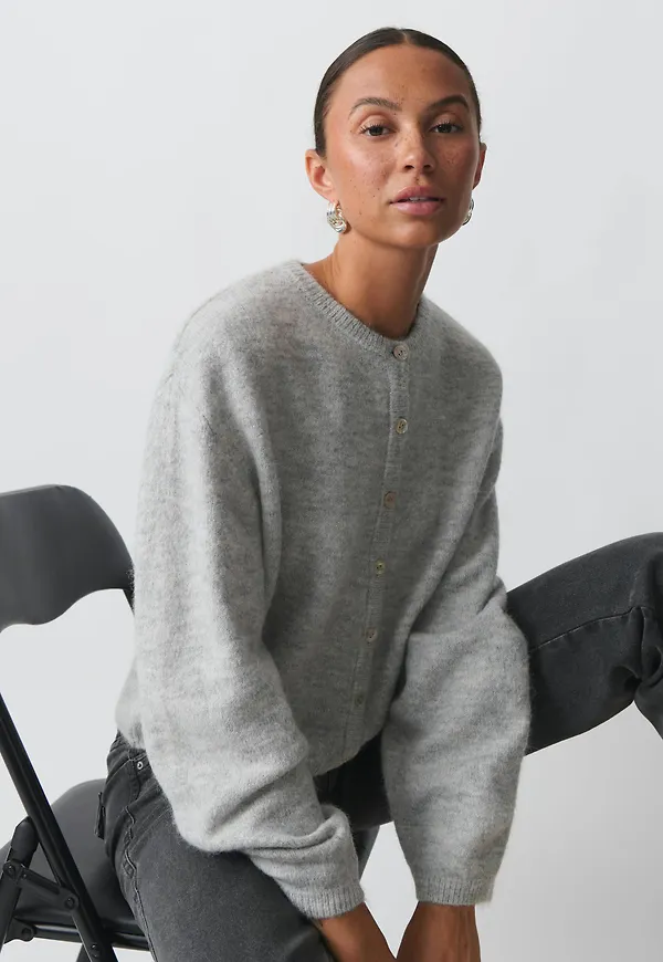 Knitted cardigan