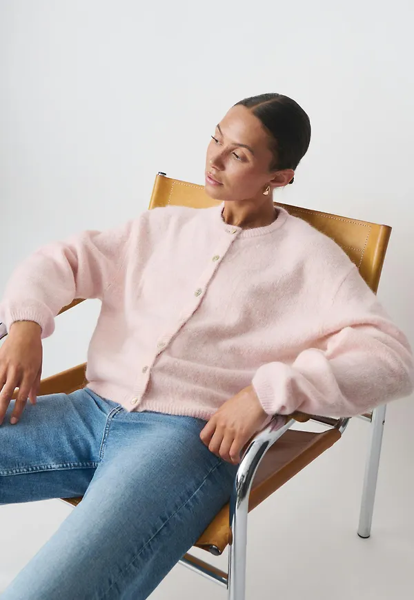 Knitted cardigan
