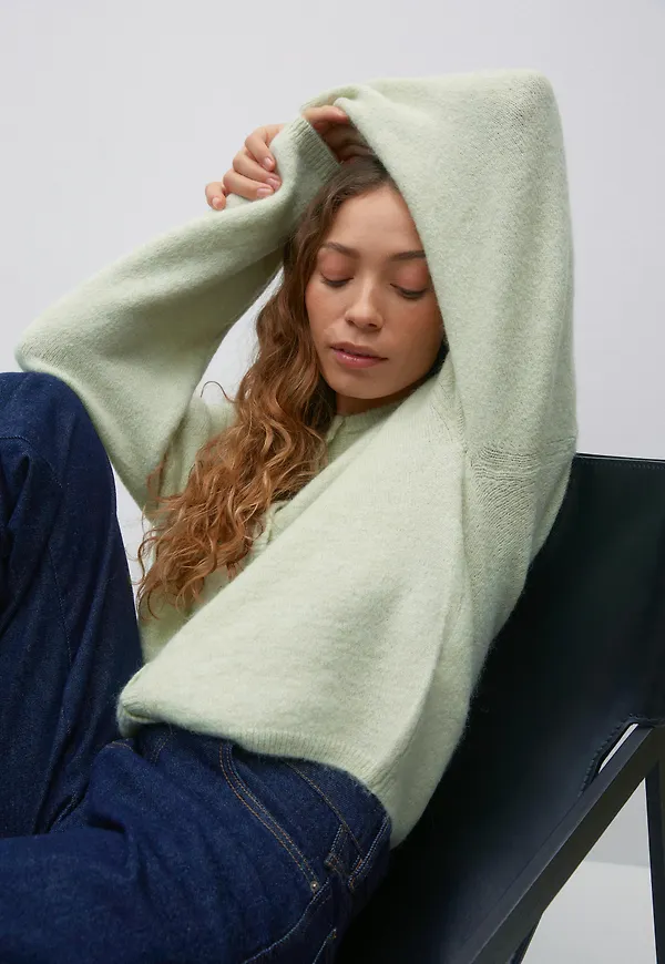 Knitted cardigan