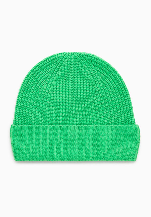 KNITTED CASHMERE BEANIE