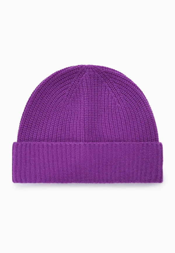 KNITTED CASHMERE BEANIE