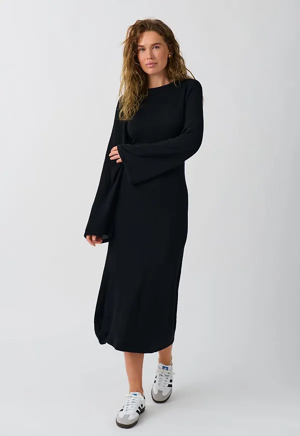 Knitted dress