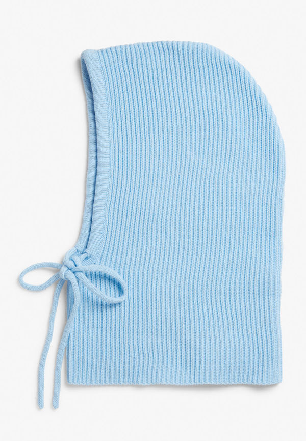 Knitted hood with drawstring - Blue