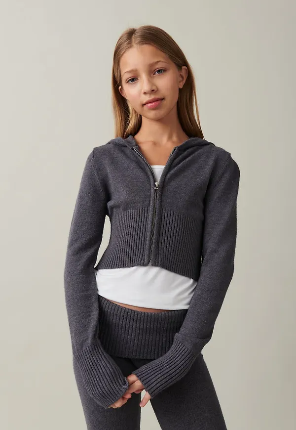 Knitted yoga hood