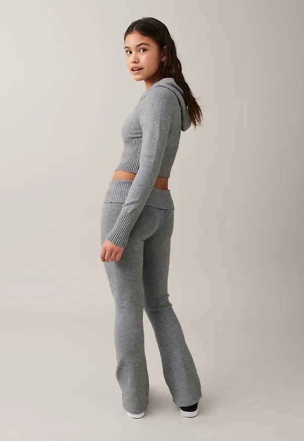 Knitted yoga pants