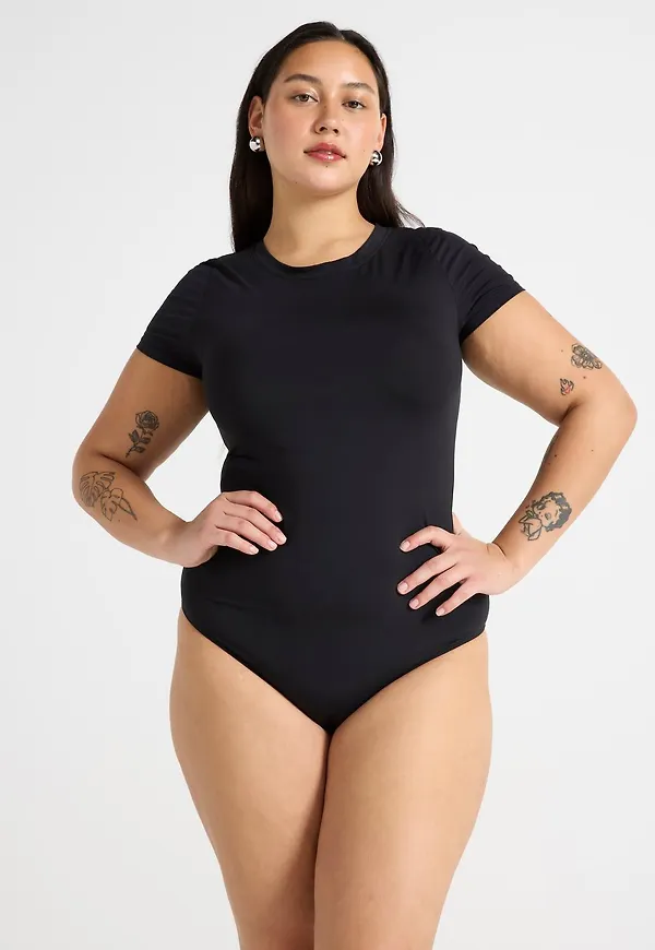 Kortärmad body