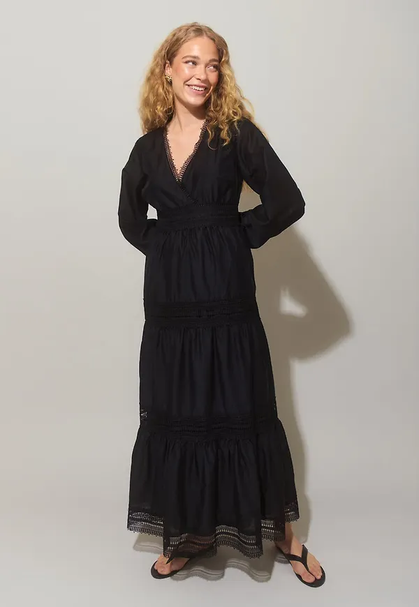 Lace detail maxi dress