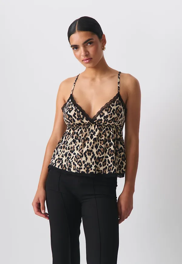 Lace strap singlet