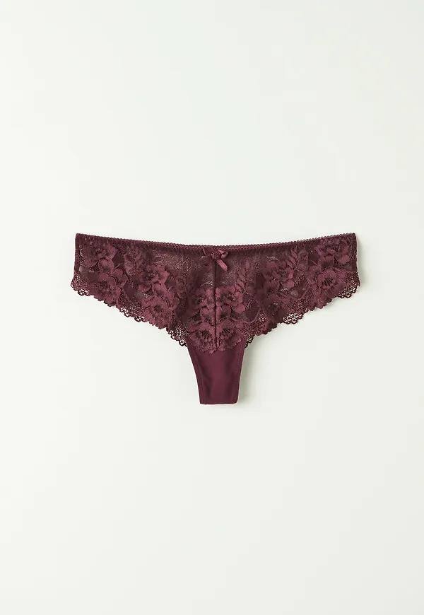 Lace string