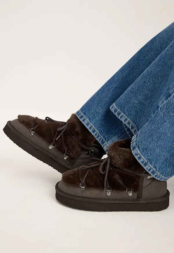 Lacing Faux Fur Boot