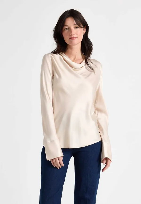 Långärmad blus