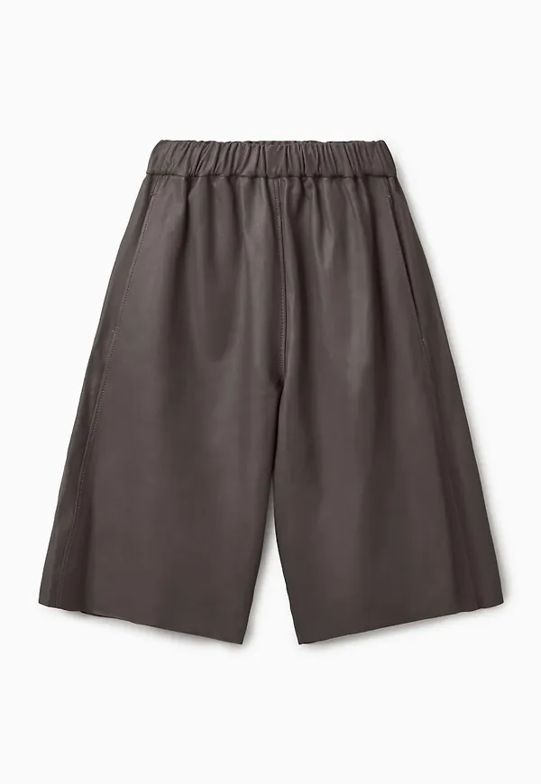 LEATHER BERMUDA SHORTS
